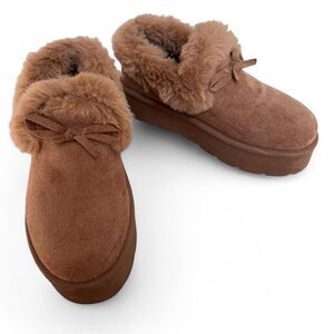 Rouge Helium brown faux fur platform slippers size 7.5